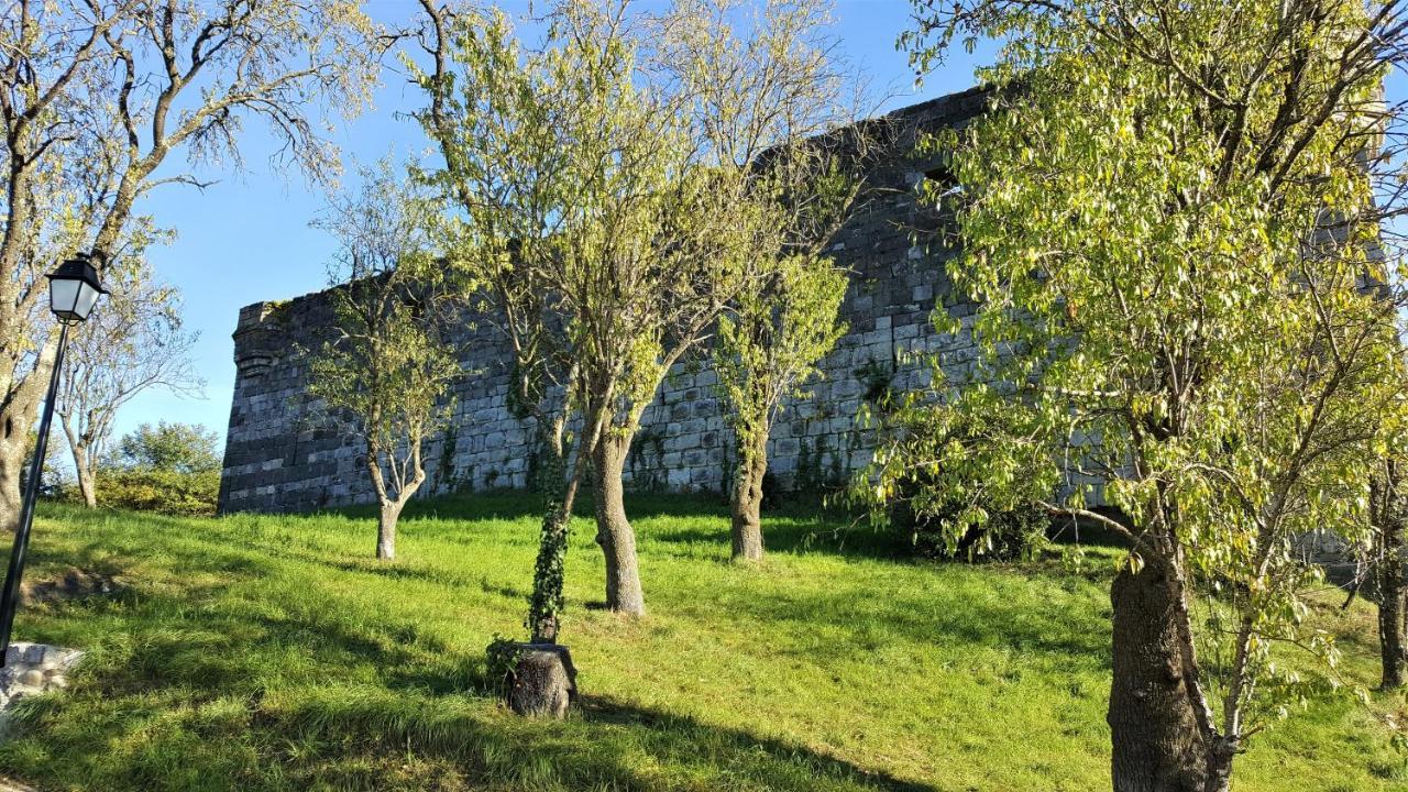 Mountain View Townhouse Quillan Bed & Breakfast Exterior foto